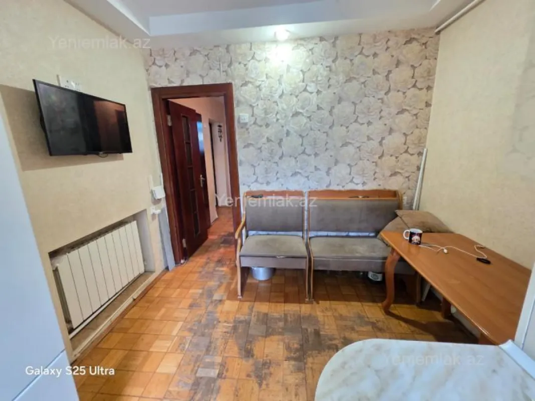 Satılır 2 otaqlı köhnə tikili 55 m²