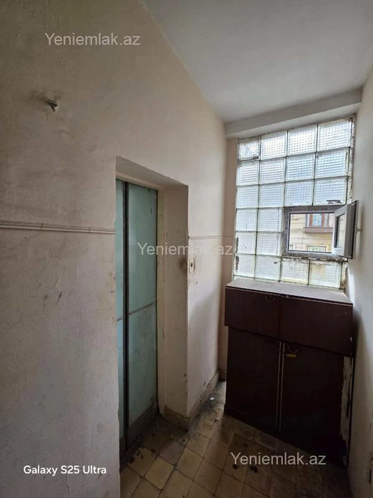 Satılır 2 otaqlı köhnə tikili 55 m²