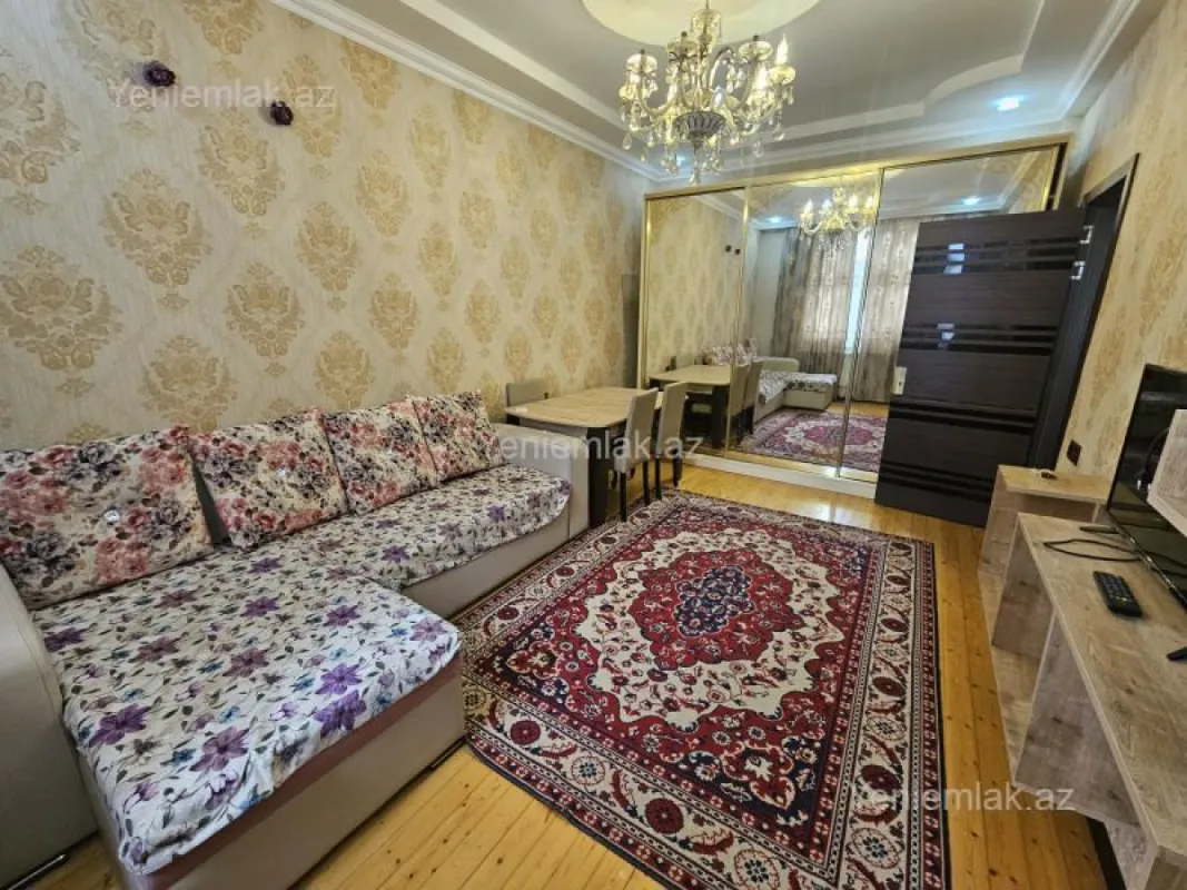 Satılır 1 otaqlı yeni tikili 42 m²