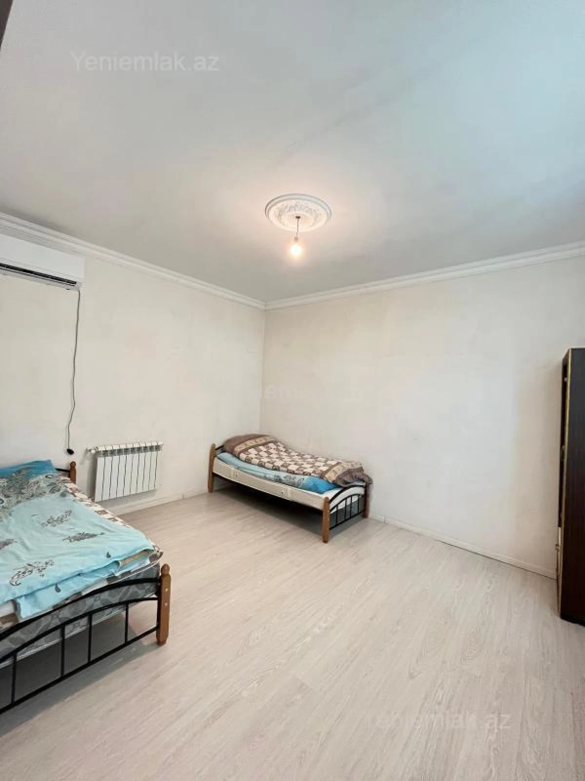 Satılır 5 otaqlı həyət evi 180 m²