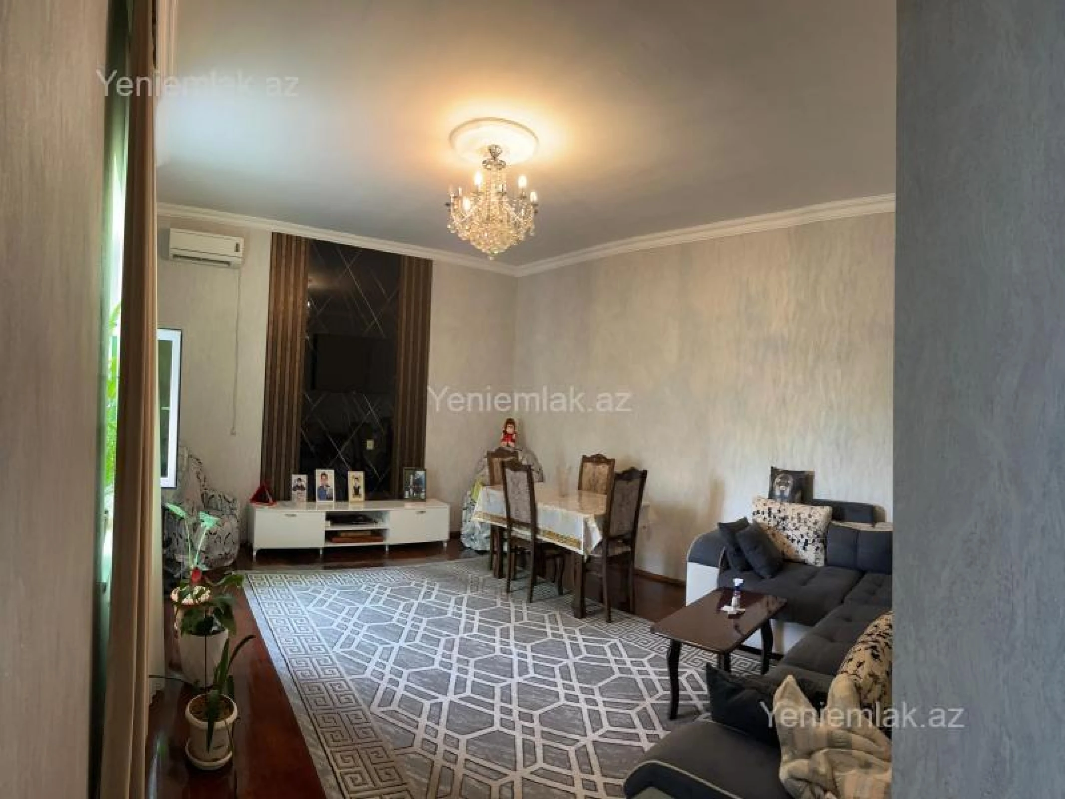 Satılır 5 otaqlı həyət evi 180 m²