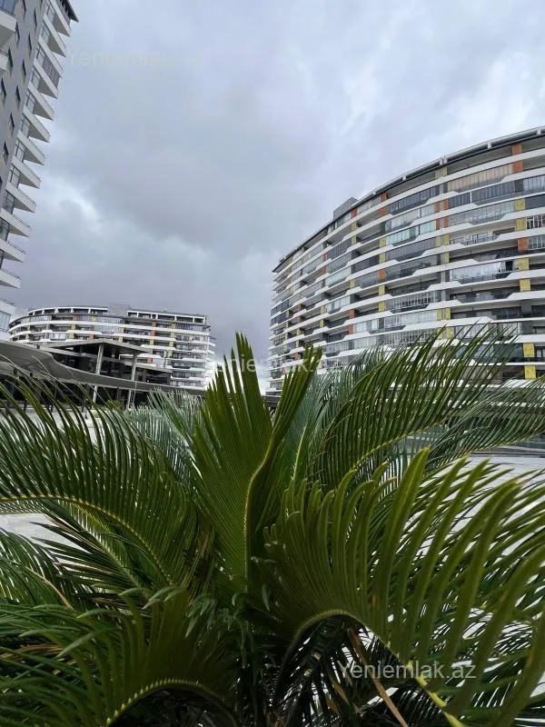 Satılır 2 otaqlı yeni tikili 80 m²