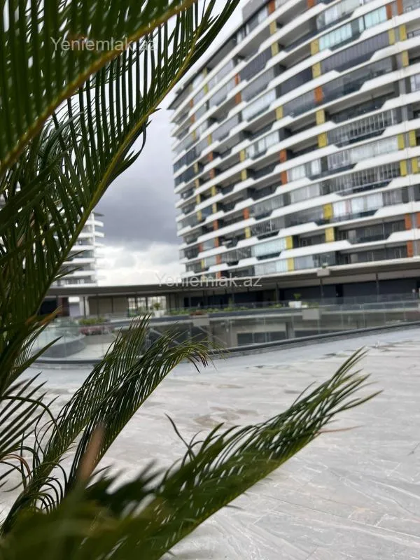 Satılır 2 otaqlı yeni tikili 80 m²