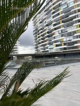Satılır 2 otaqlı yeni tikili 80 m²