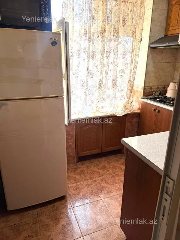 Satılır 3 otaqlı köhnə tikili 67 m²