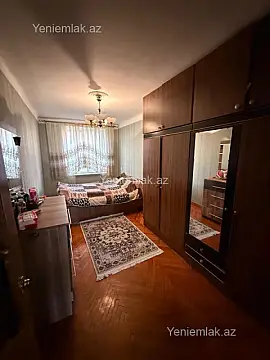 Satılır 3 otaqlı köhnə tikili 70 m²