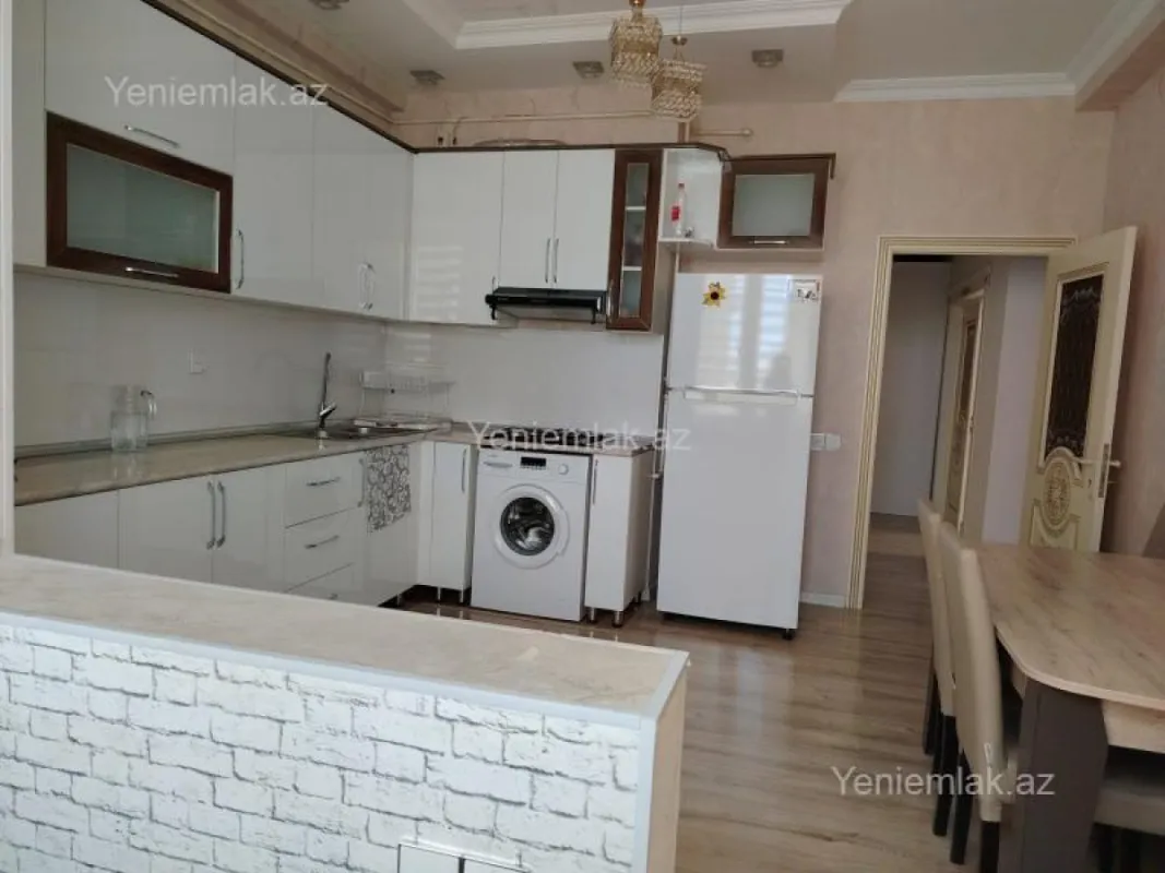Satılır 3 otaqlı yeni tikili 90 m²
