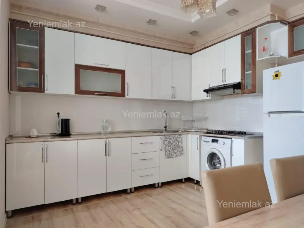 Satılır 3 otaqlı yeni tikili 90 m²