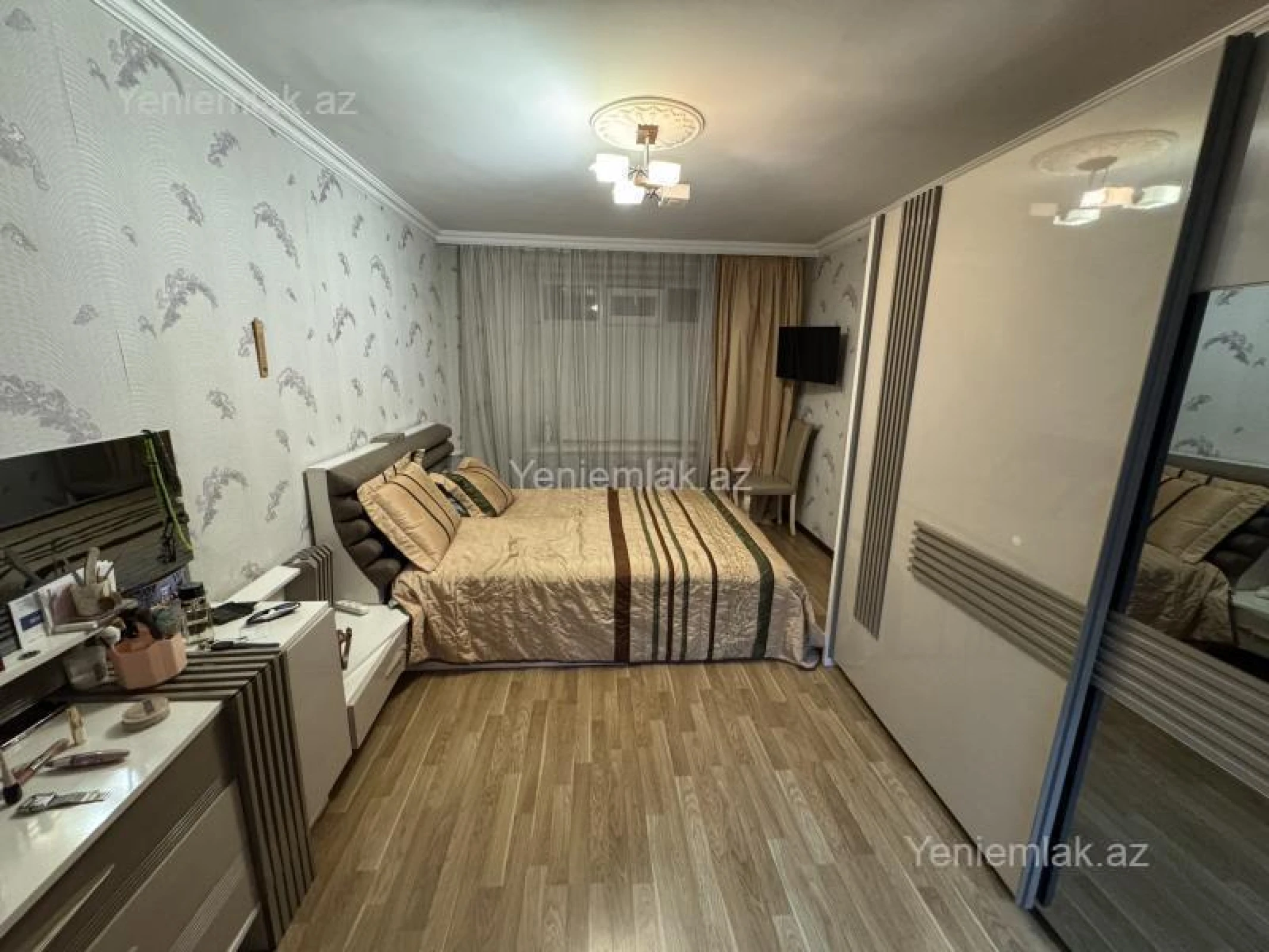 Satılır 3 otaqlı köhnə tikili 60 m²