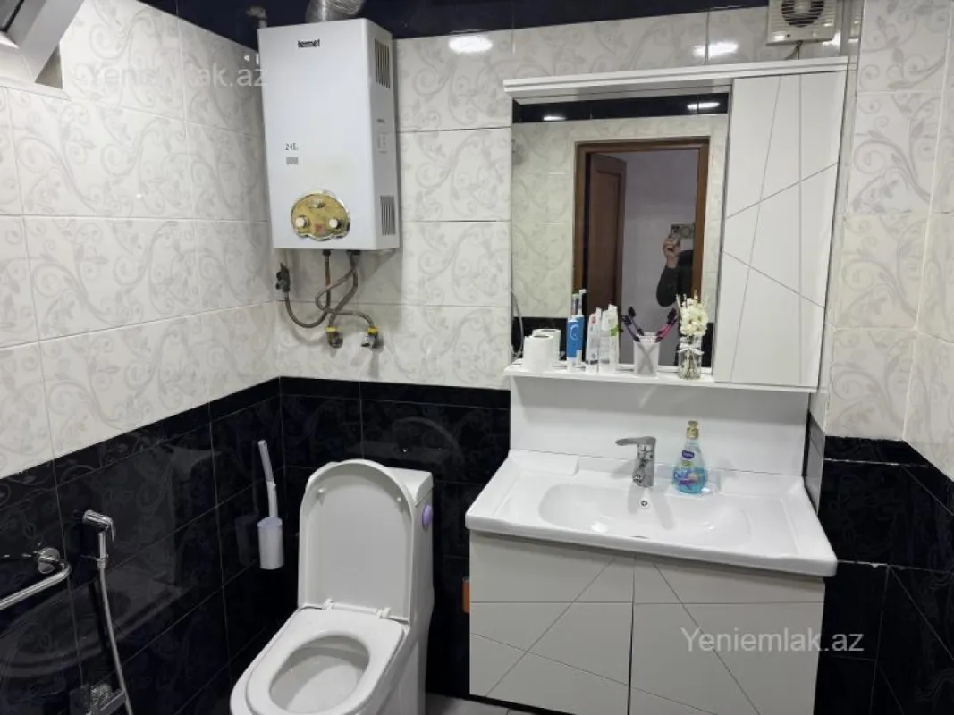 Satılır 3 otaqlı köhnə tikili 60 m²