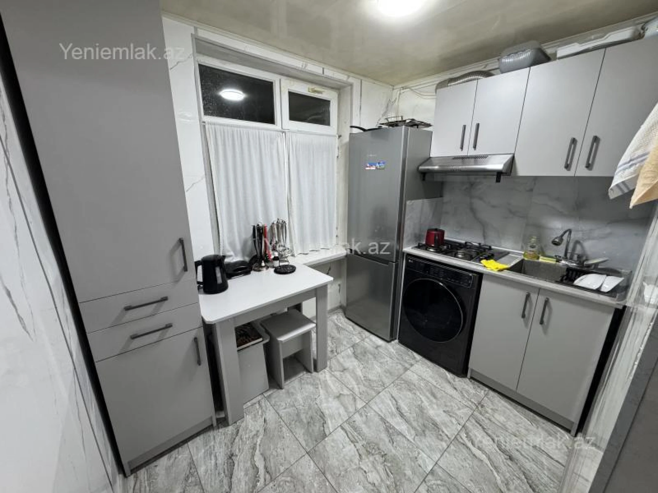 Satılır 3 otaqlı köhnə tikili 60 m²