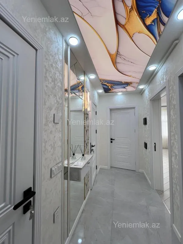 Satılır 3 otaqlı yeni tikili 60 m²