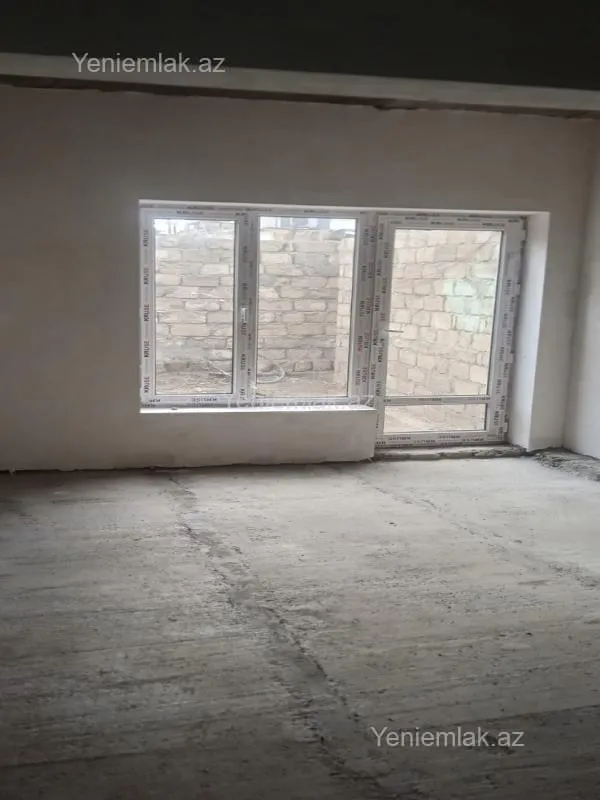 Satılır 4 otaqlı həyət evi 200 m²