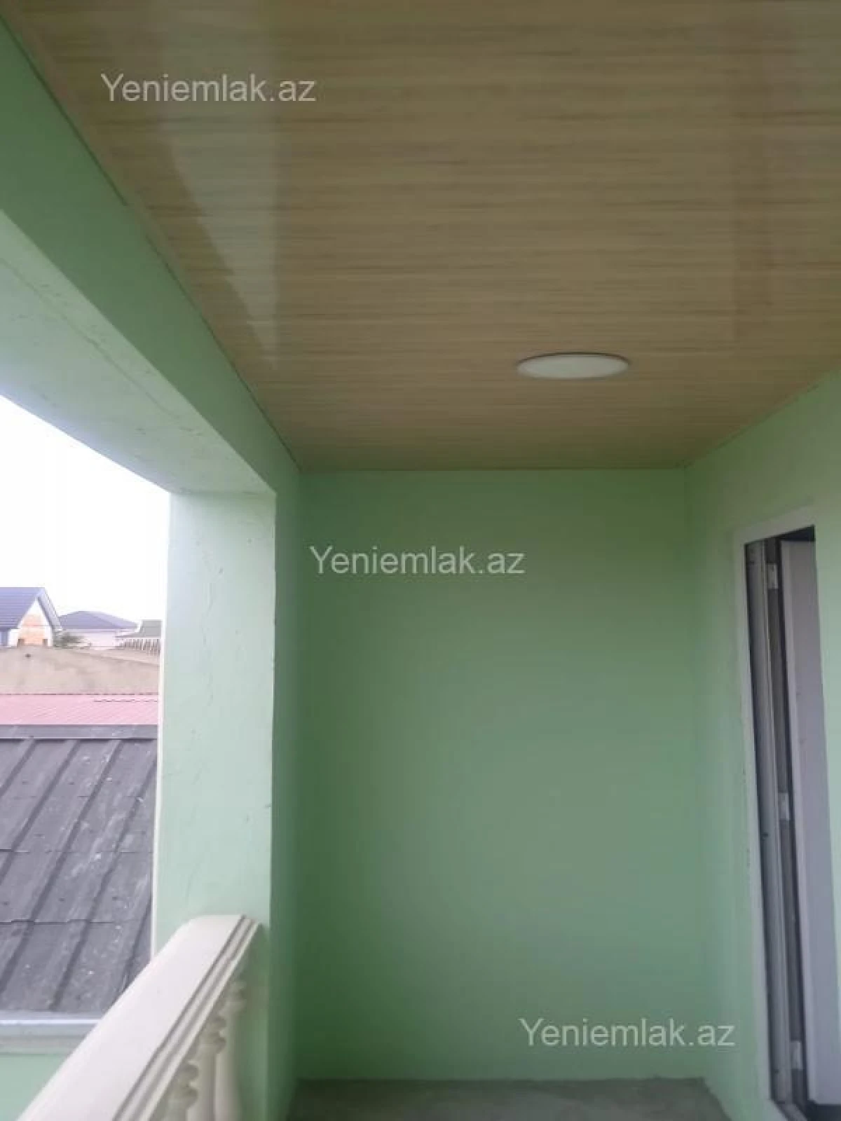 Satılır 4 otaqlı həyət evi 200 m²