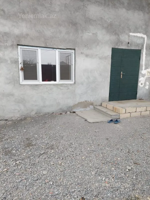 Satılır 7 otaqlı həyət evi 200 m²