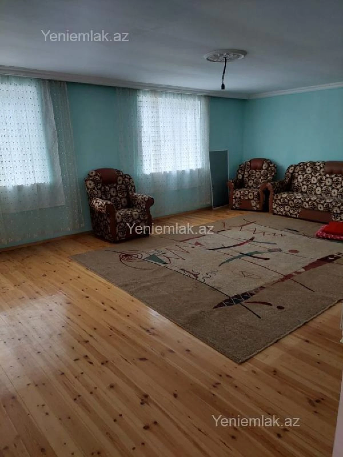 Satılır 7 otaqlı həyət evi 200 m²