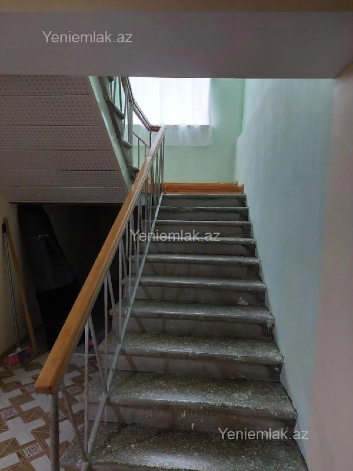 Satılır 7 otaqlı həyət evi 200 m²