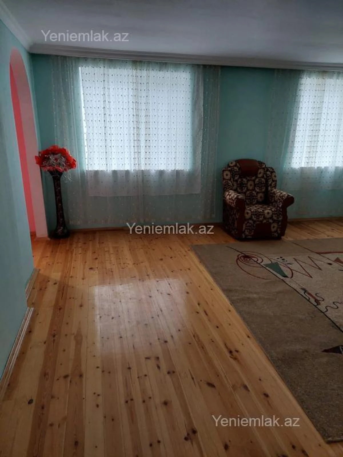 Satılır 7 otaqlı həyət evi 200 m²