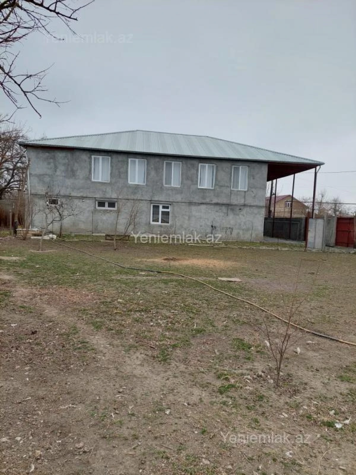 Satılır 7 otaqlı həyət evi 200 m²