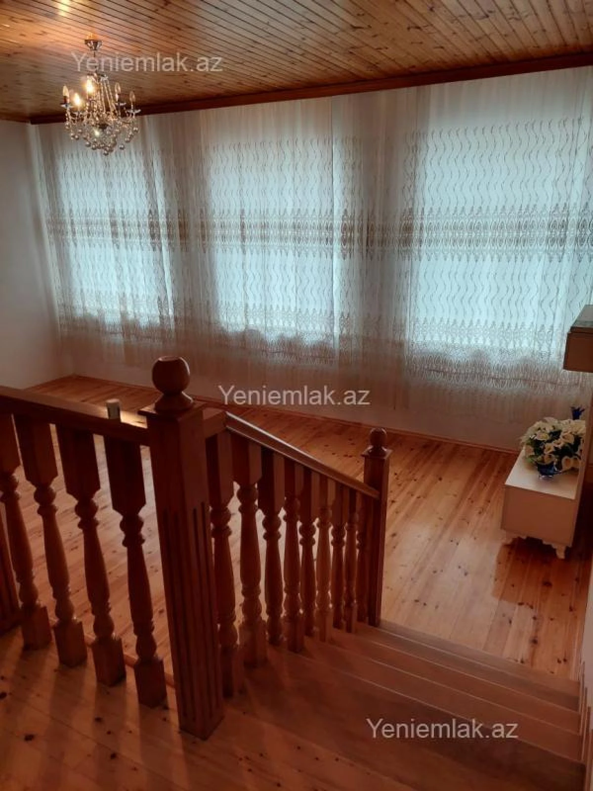 Satılır 7 otaqlı həyət evi 200 m²