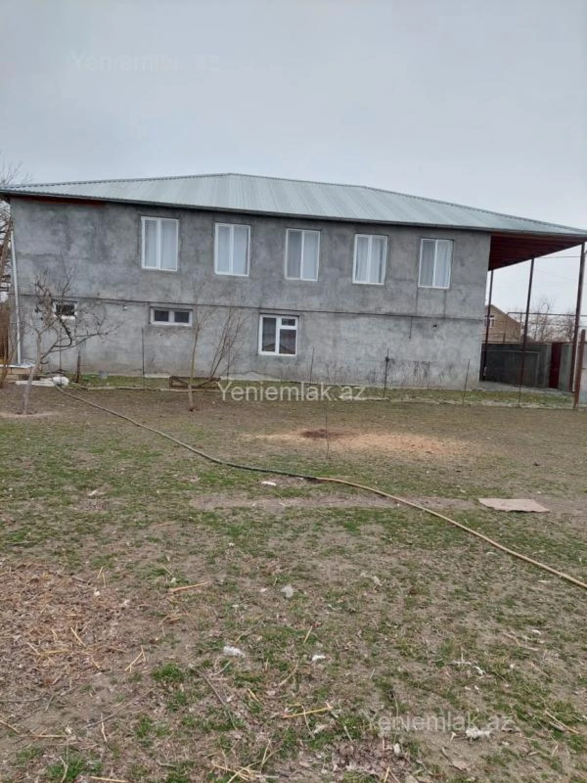 Satılır 7 otaqlı həyət evi 200 m²