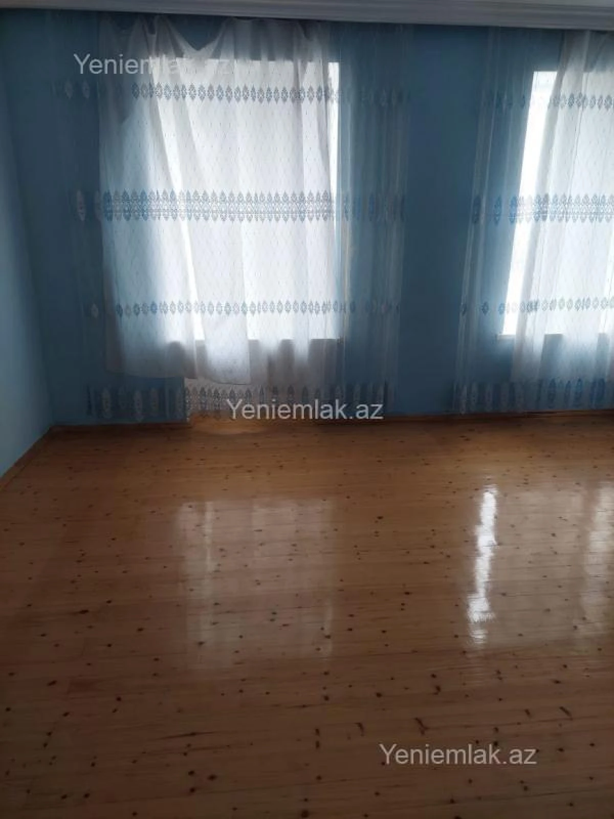 Satılır 7 otaqlı həyət evi 200 m²