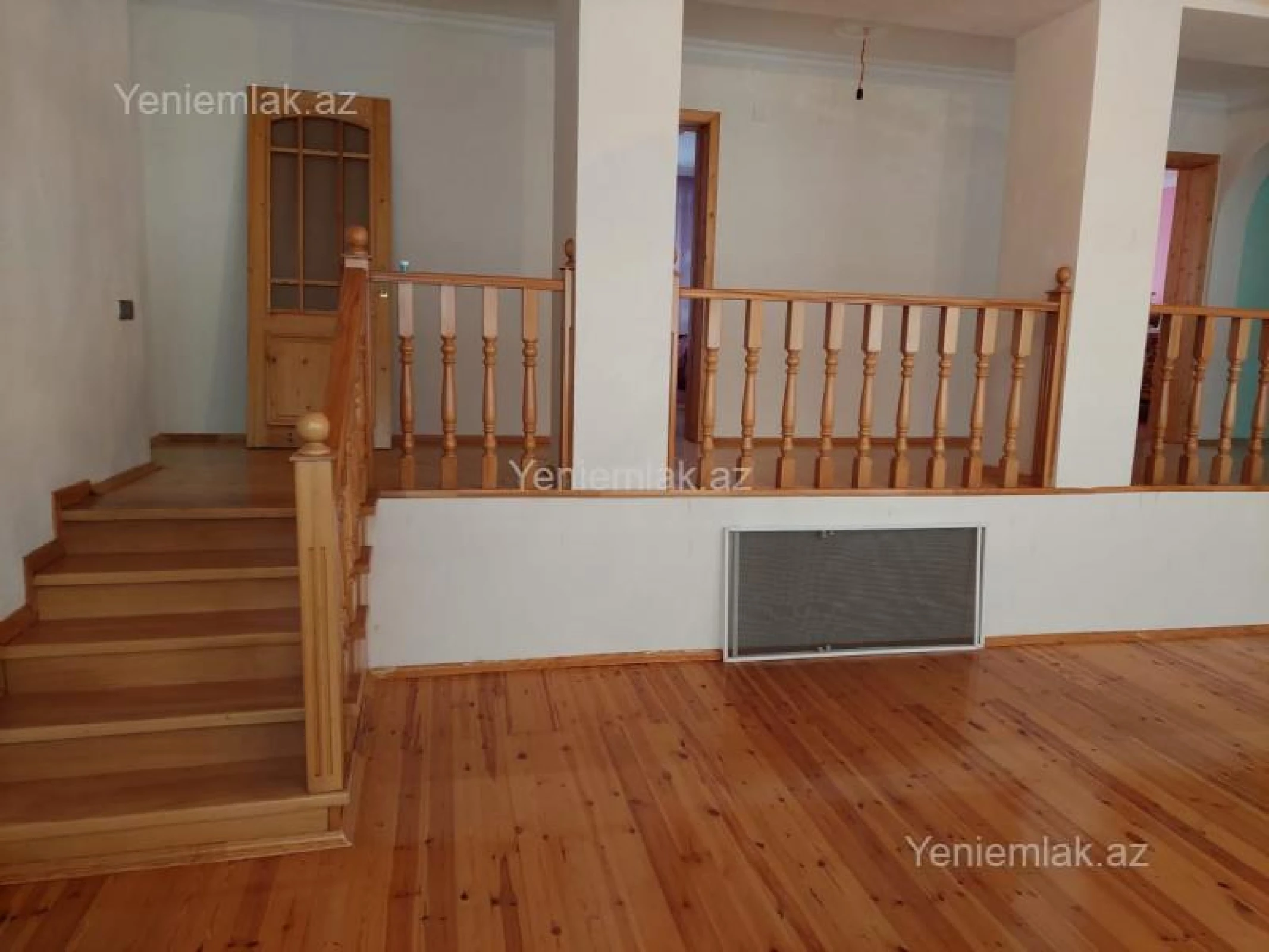 Satılır 7 otaqlı həyət evi 200 m²