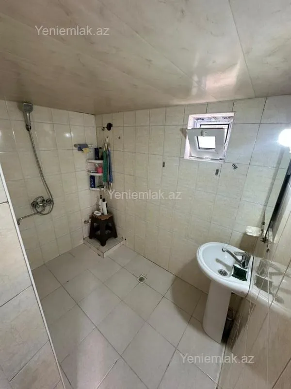 Satılır 4 otaqlı həyət evi 120 m²