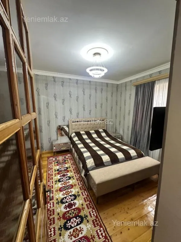 Satılır 4 otaqlı həyət evi 120 m²