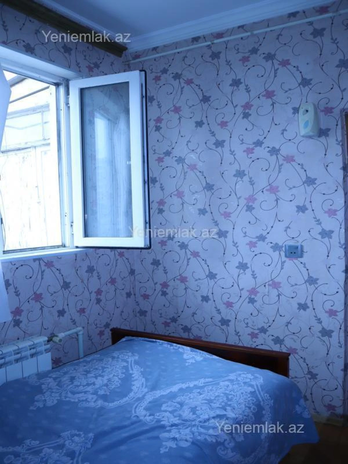 Satılır 2 otaqlı köhnə tikili 40 m²