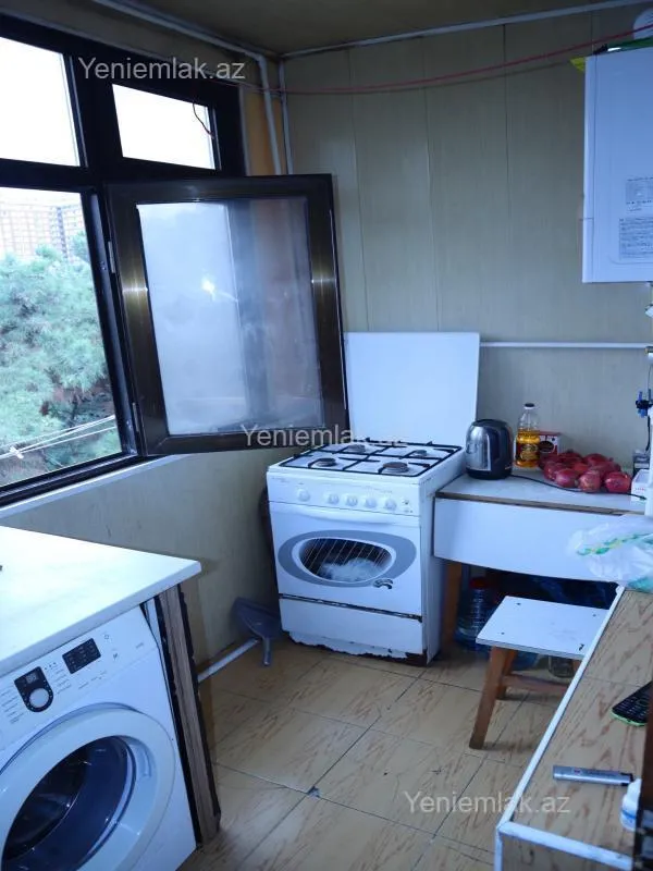 Satılır 2 otaqlı köhnə tikili 40 m²