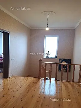 Satılır 4 otaqlı həyət evi 200 m²