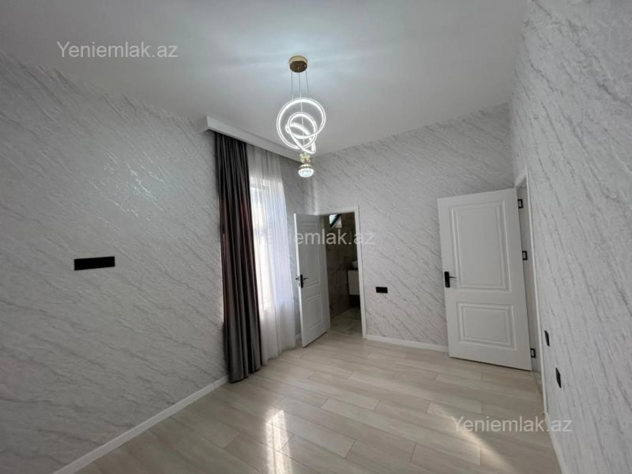 Satılır 4 otaqlı həyət evi 115 m²