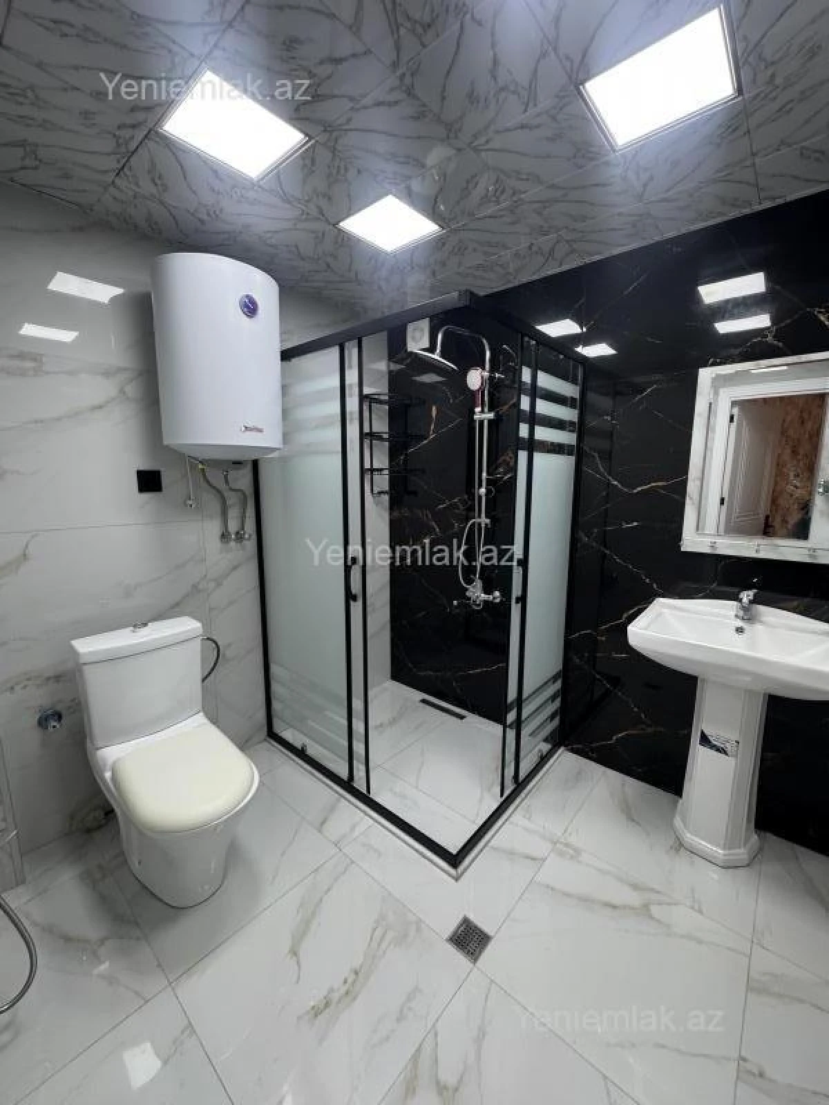 Satılır 2 otaqlı köhnə tikili 65 m²