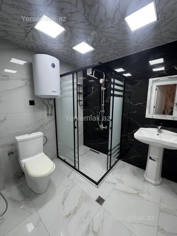 Satılır 2 otaqlı köhnə tikili 65 m²