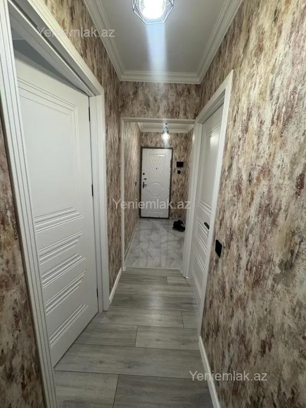 Satılır 2 otaqlı köhnə tikili 65 m²