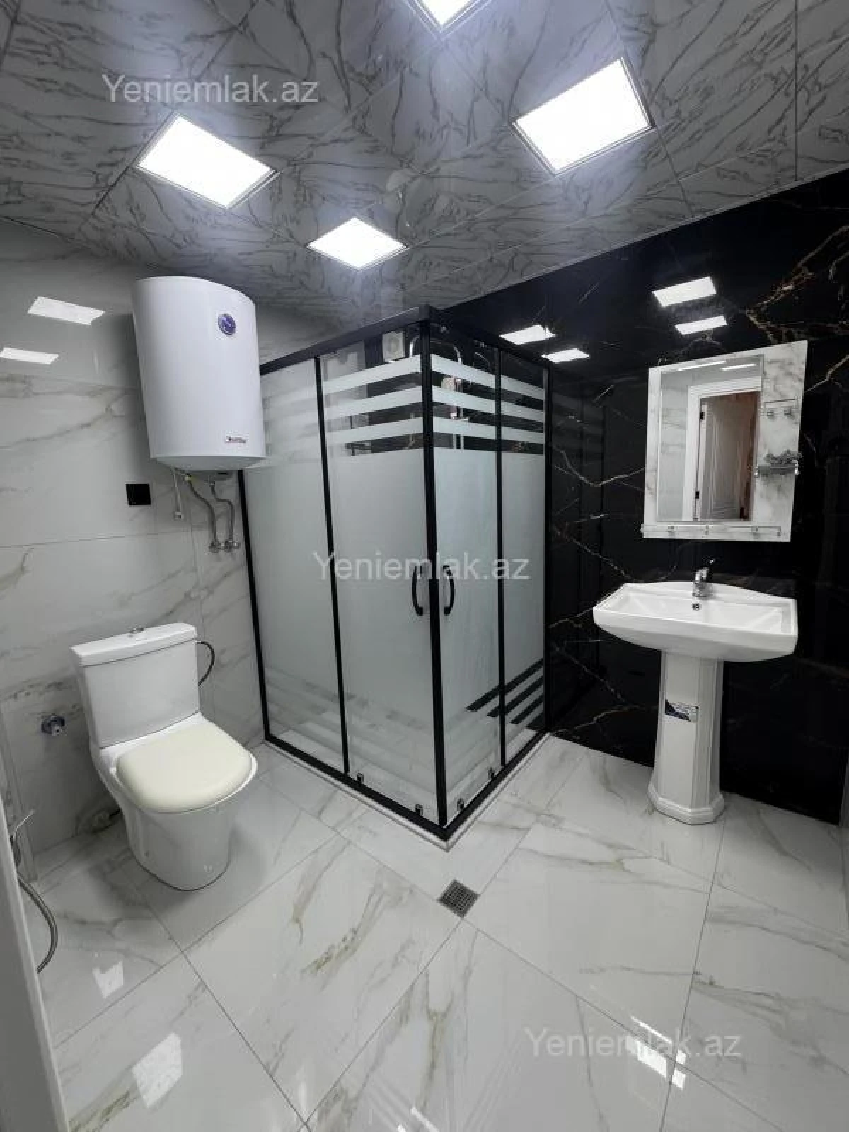 Satılır 2 otaqlı köhnə tikili 65 m²