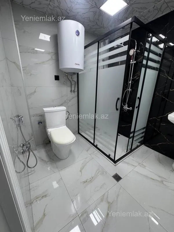 Satılır 2 otaqlı köhnə tikili 65 m²