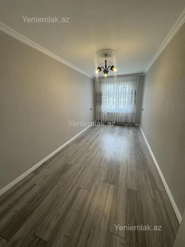 Satılır 2 otaqlı köhnə tikili 65 m²