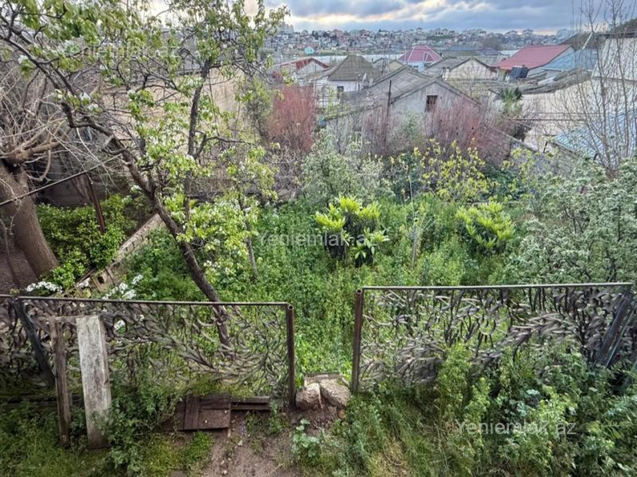 Satılır 5 otaqlı həyət evi 110 m²