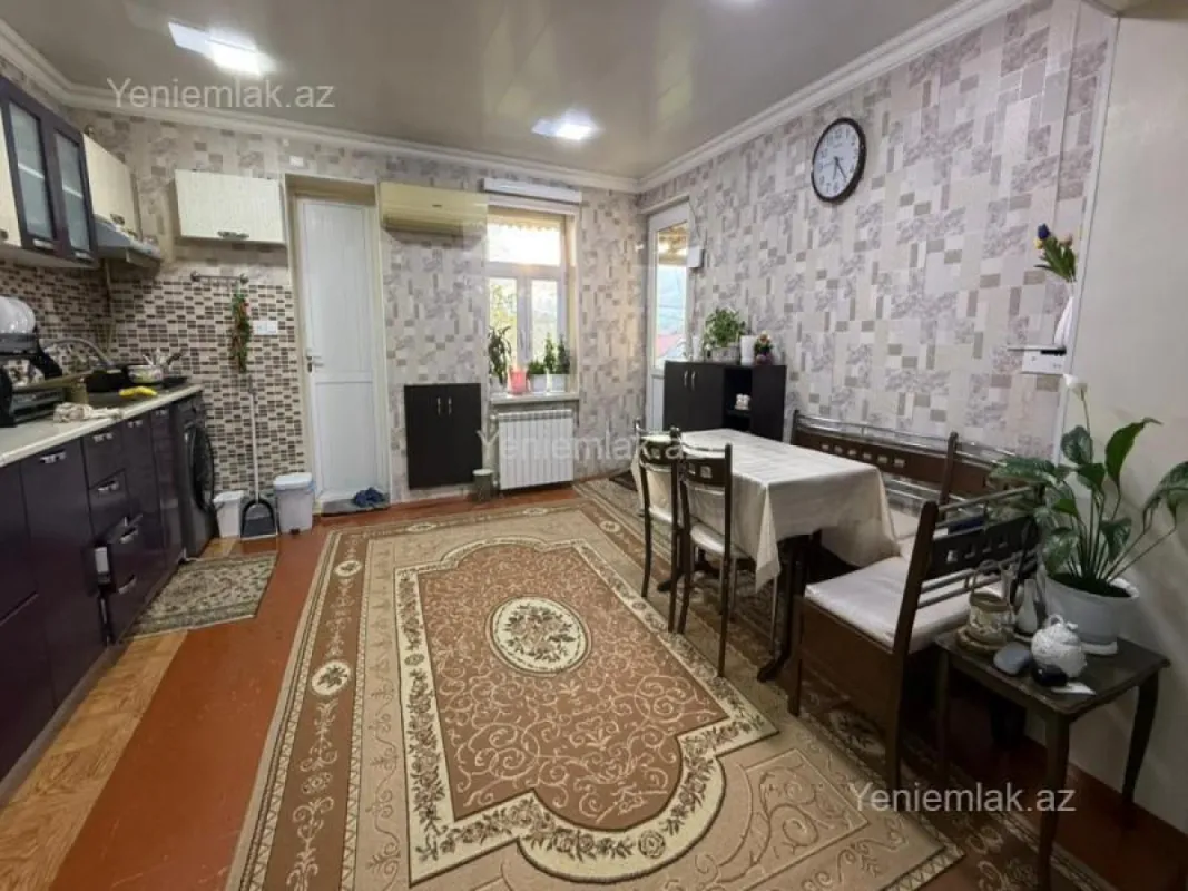 Satılır 5 otaqlı həyət evi 110 m²