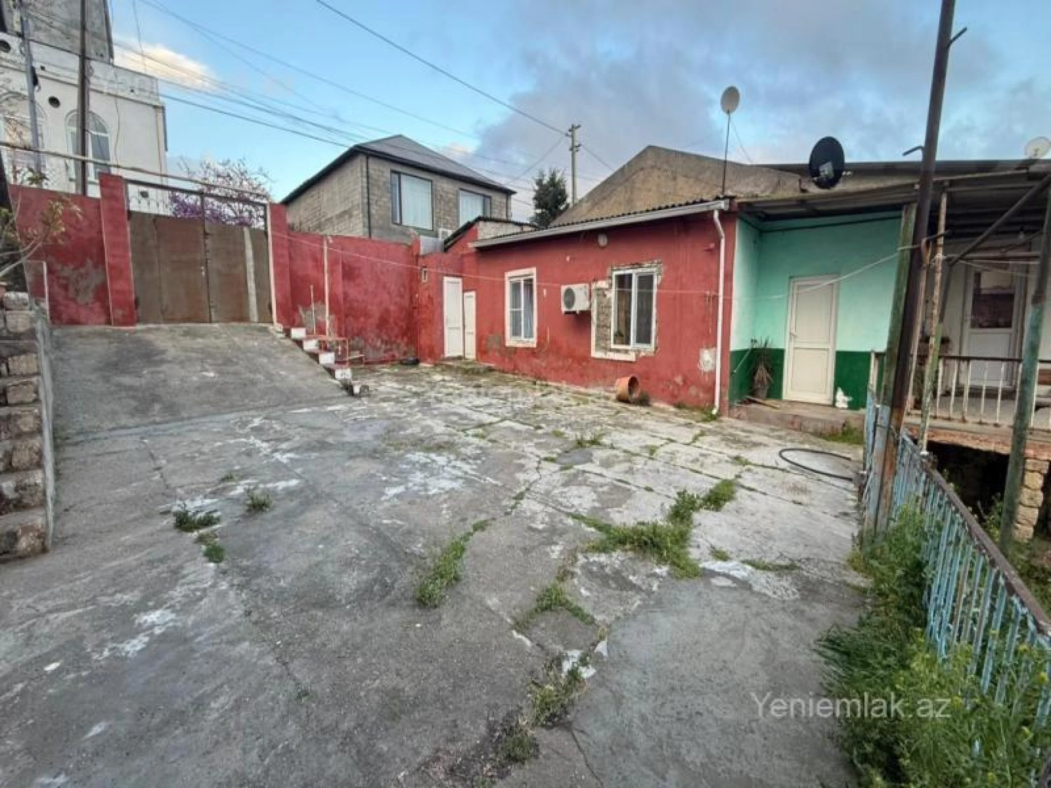 Satılır 5 otaqlı həyət evi 110 m²