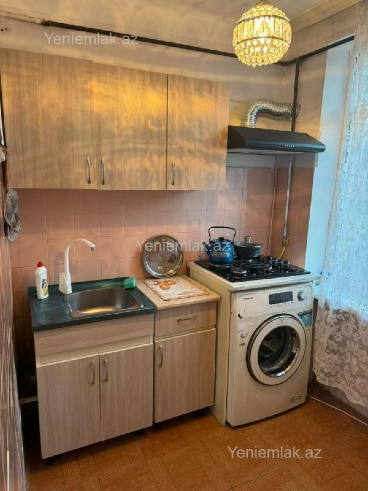 Satılır 1 otaqlı köhnə tikili 35 m²