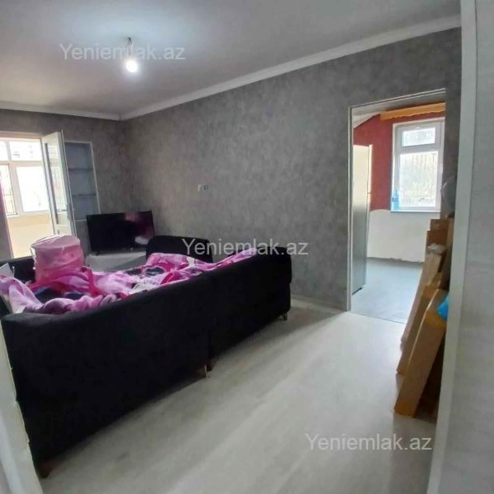 Satılır 2 otaqlı köhnə tikili 47 m²