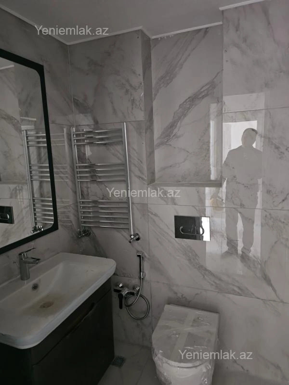 Satılır 2 otaqlı yeni tikili 75 m²