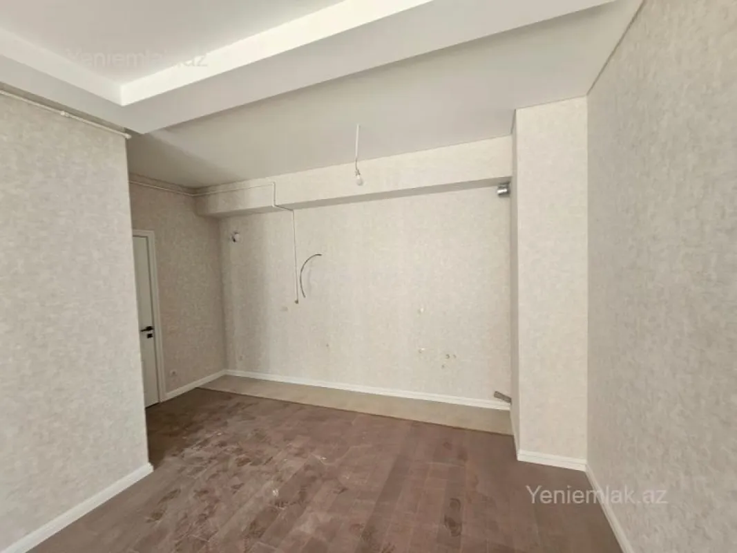 Satılır 2 otaqlı yeni tikili 75 m²