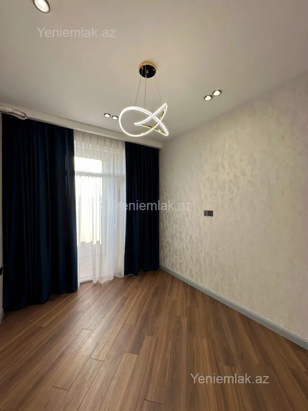 Satılır 3 otaqlı yeni tikili 80 m²