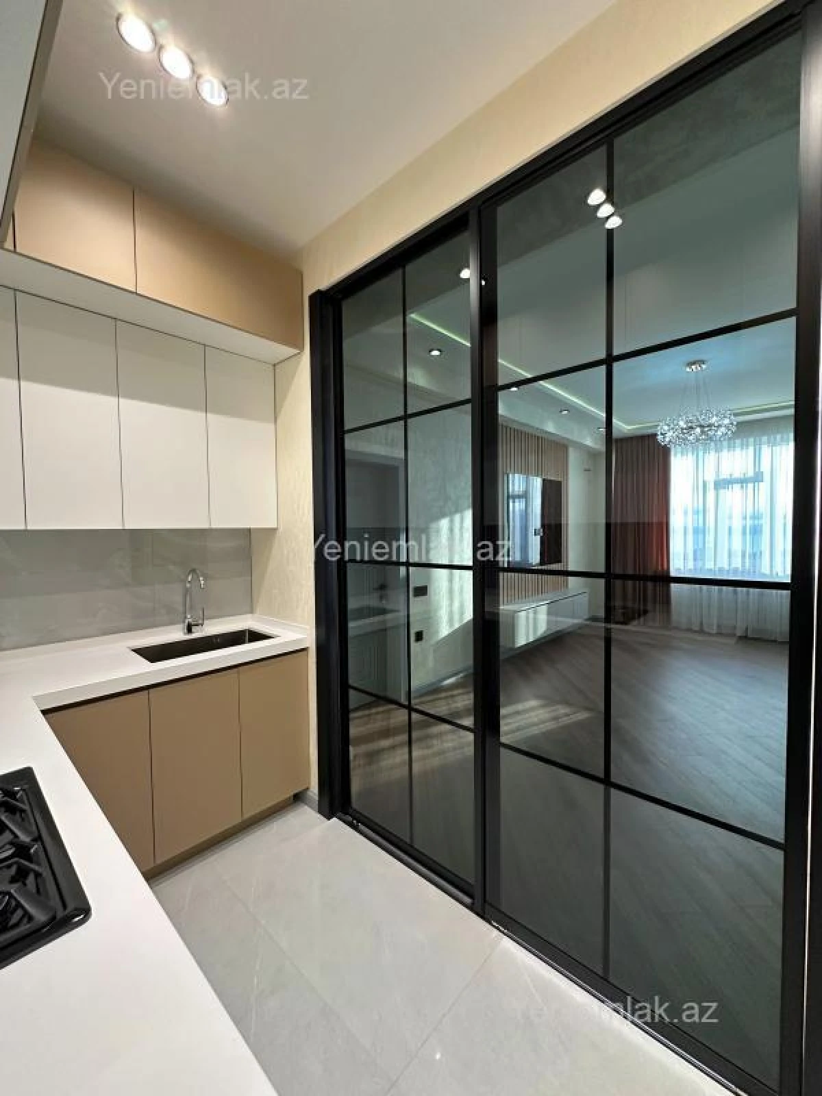 Satılır 3 otaqlı yeni tikili 80 m²