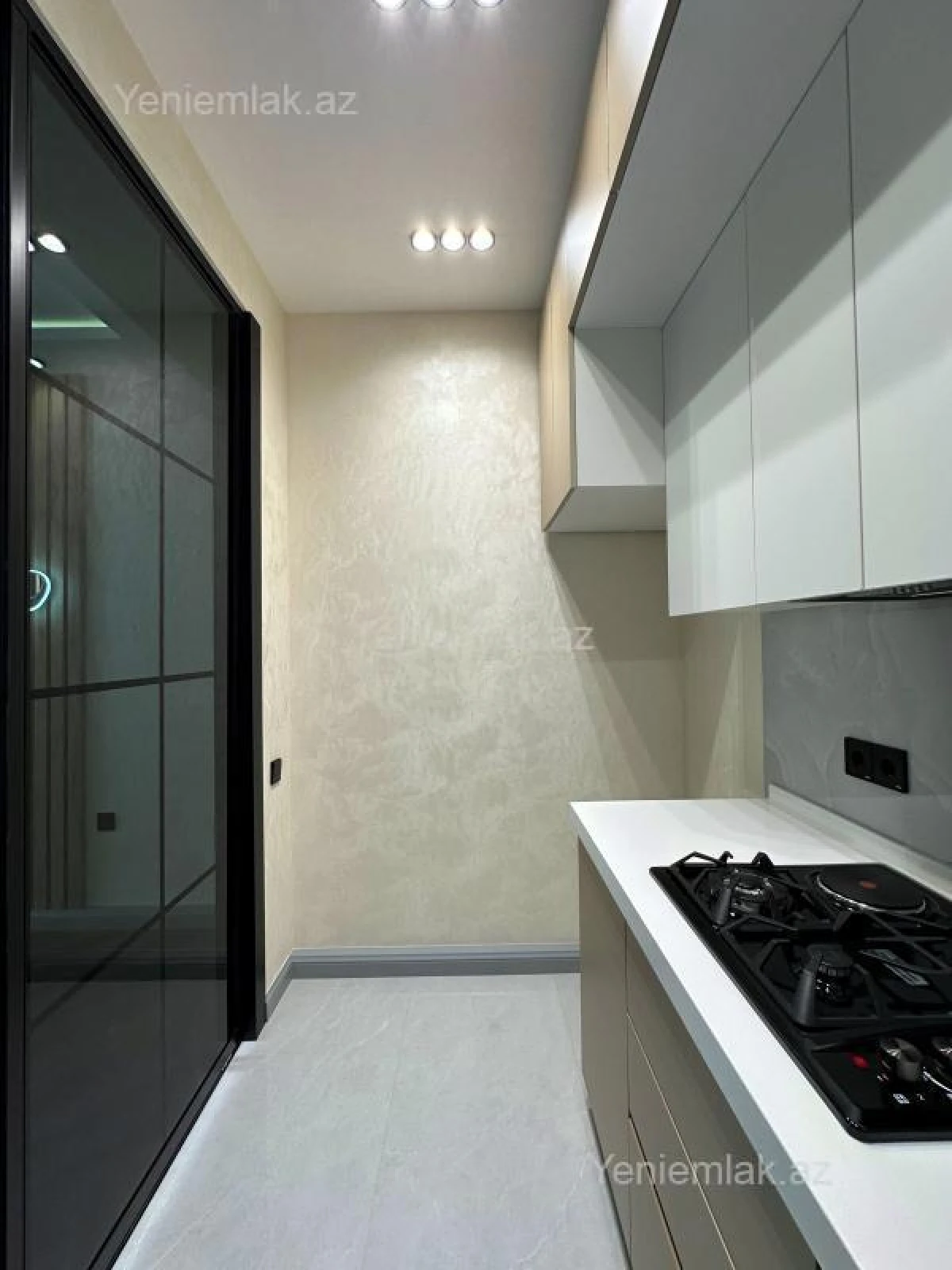 Satılır 3 otaqlı yeni tikili 80 m²