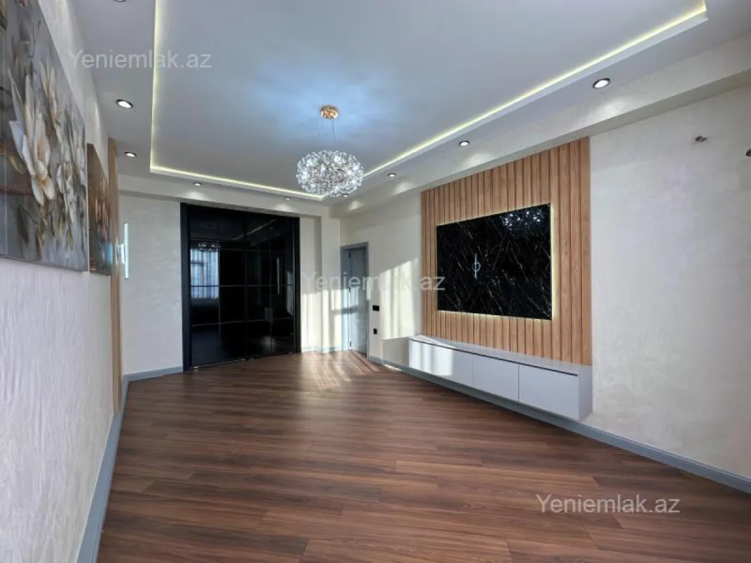 Satılır 3 otaqlı yeni tikili 80 m²